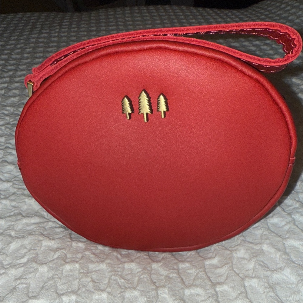 Portland Leather Goods Ruby Red Small Roswell wristlett